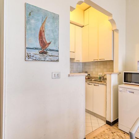 Bluemind Apartment 500M From Sea - Happy Rentals Аласио Екстериор снимка