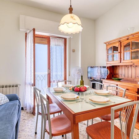 Bluemind Apartment 500M From Sea - Happy Rentals Аласио Екстериор снимка